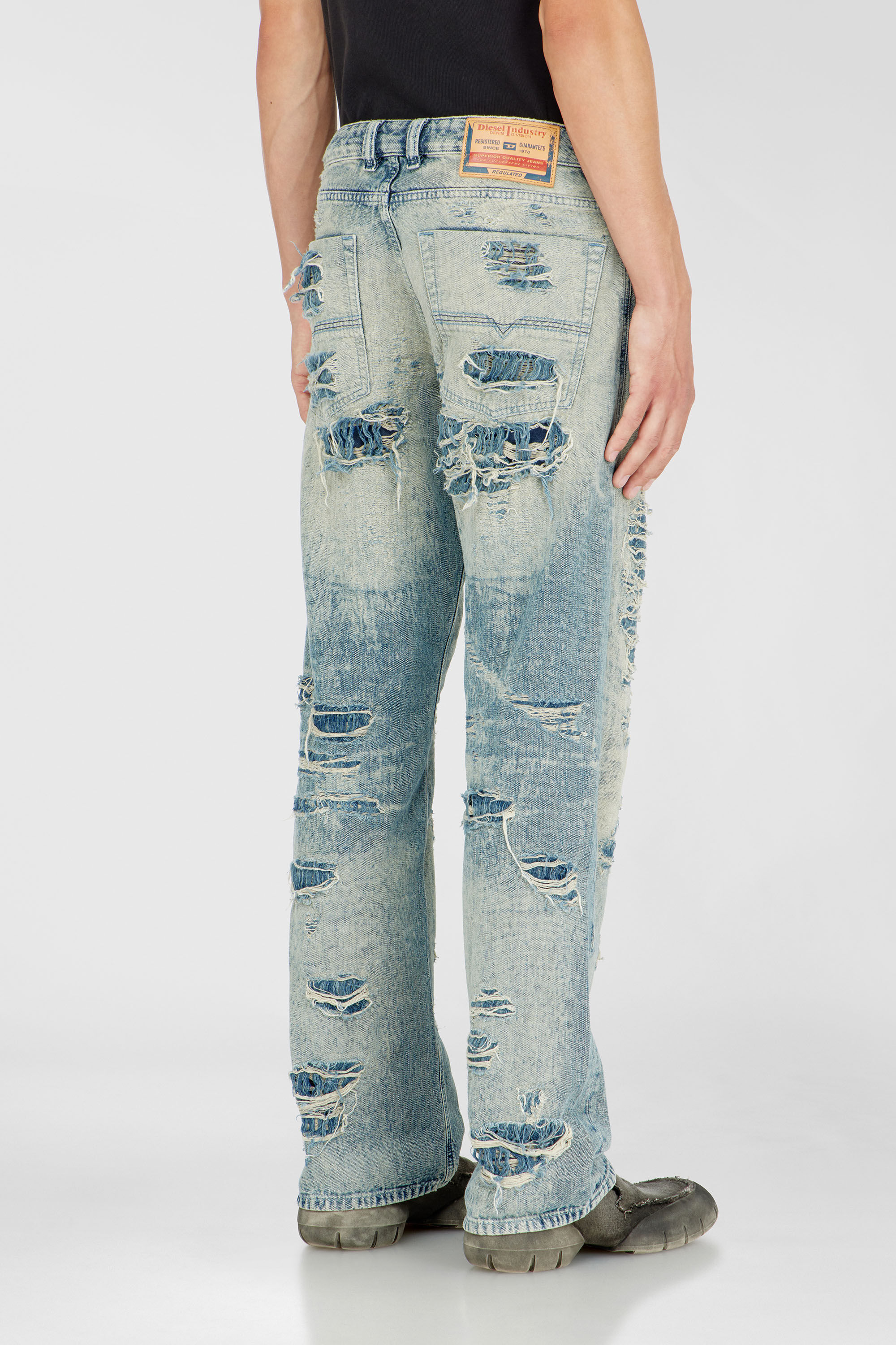 Diesel - Man's Relaxed Jeans 1980 D-Eeper 068YM, Medium blue - 5