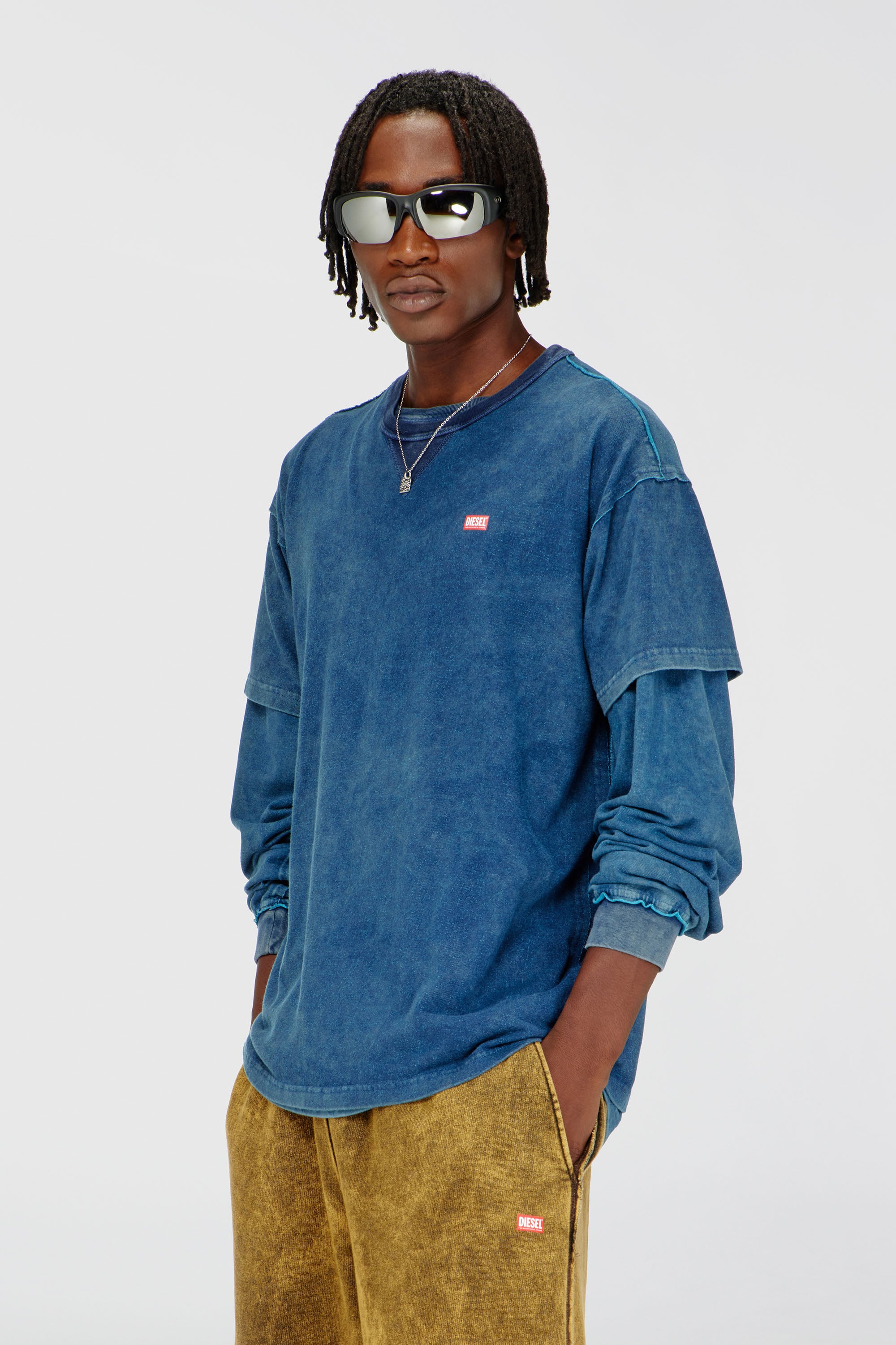 Diesel - T-NORM-RAW, Man's Acid-wash T-shirt with frayed details in Blue - 1