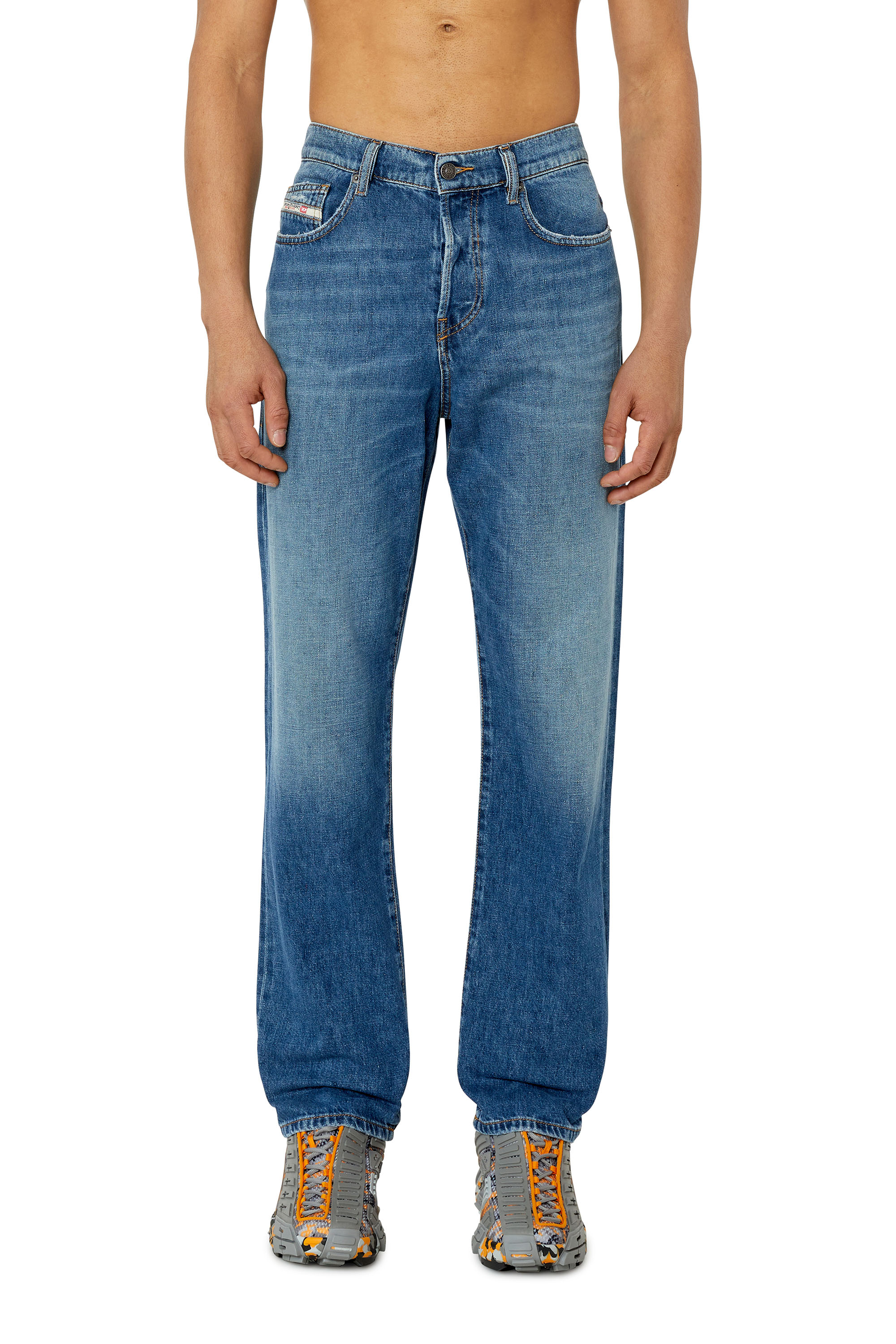 Diesel - 2020 D-Viker 09F25 Straight Jeans, Medium blue - Image 2