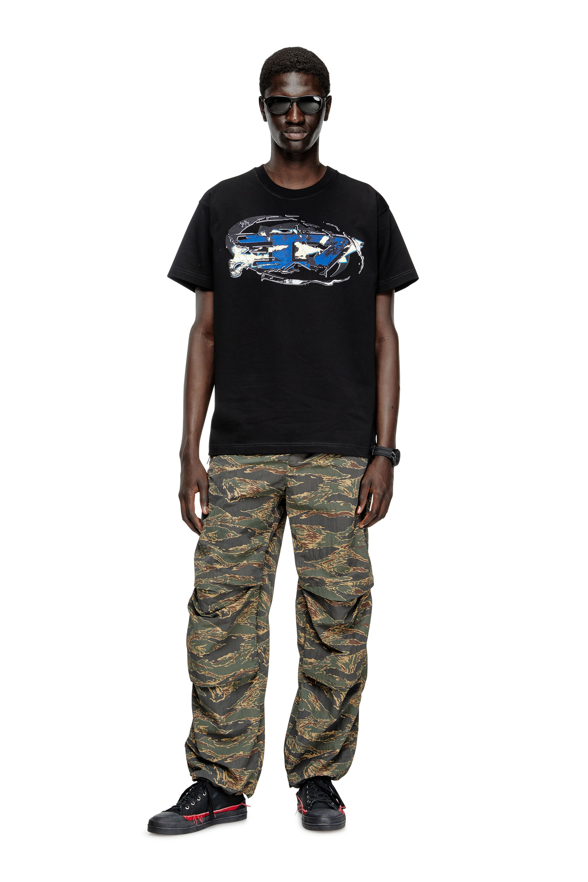 T-NORM-T11, Black Diesel - T-NORM-T11, Man's T-shirt with Oval D logo in Black - 1