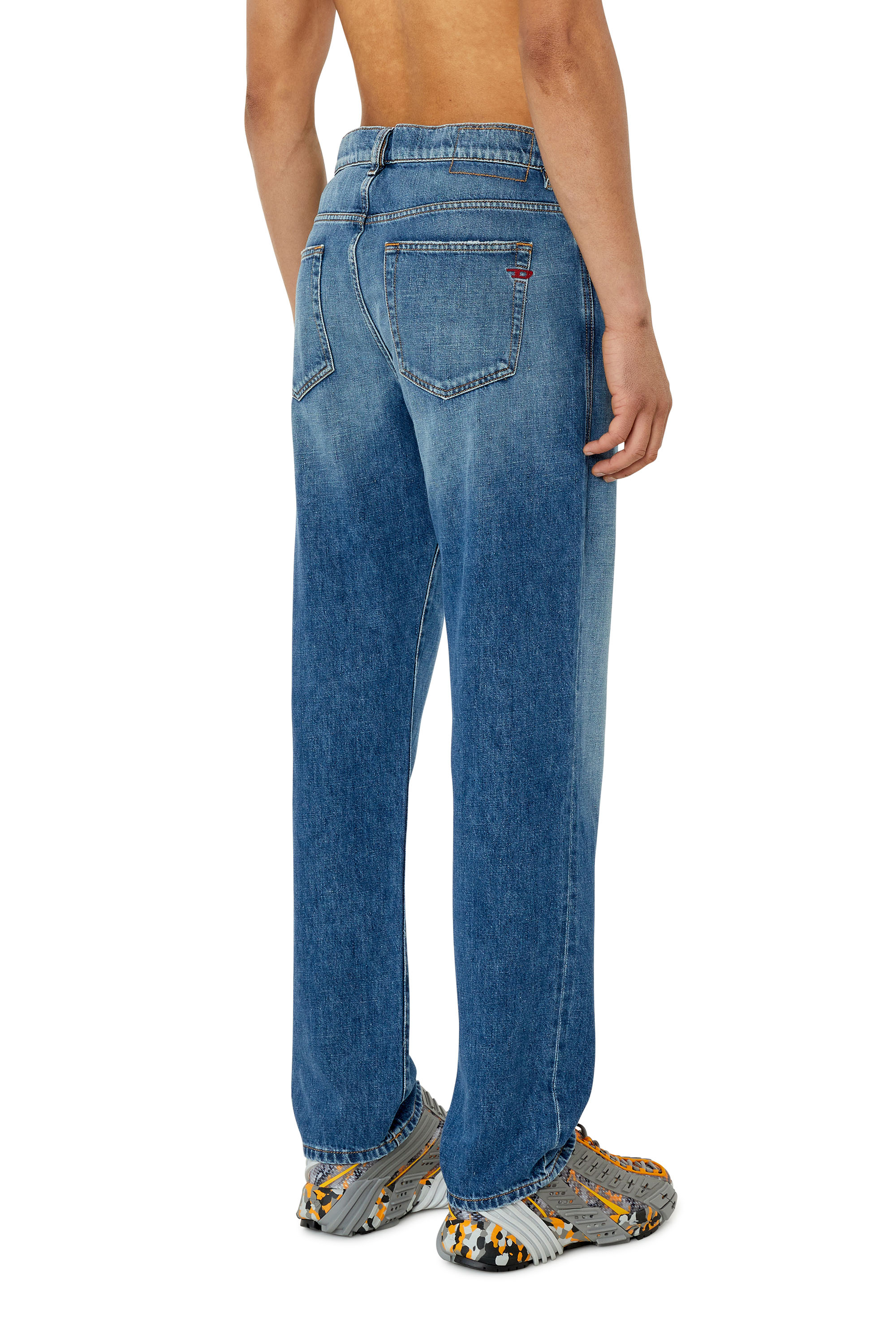 Diesel - 2020 D-Viker 09F25 Straight Jeans, Medium blue - Image 3