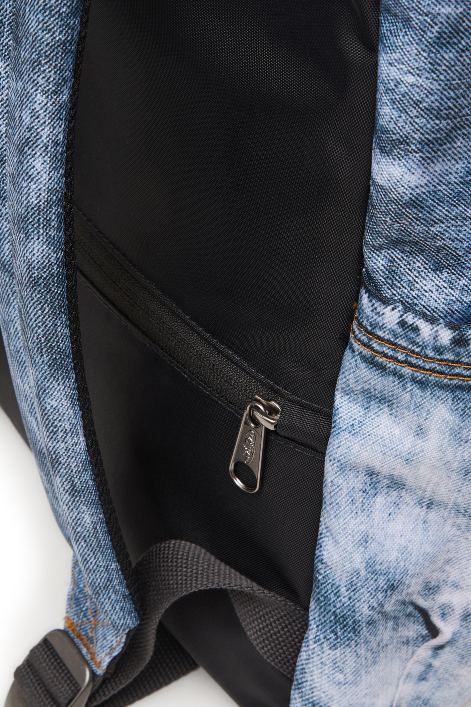 DIESEL DAY PAK'R, Blue Diesel - DIESEL DAY PAK'R, Unisex's Backpack in trompe l'oeil denim in Blue - 5