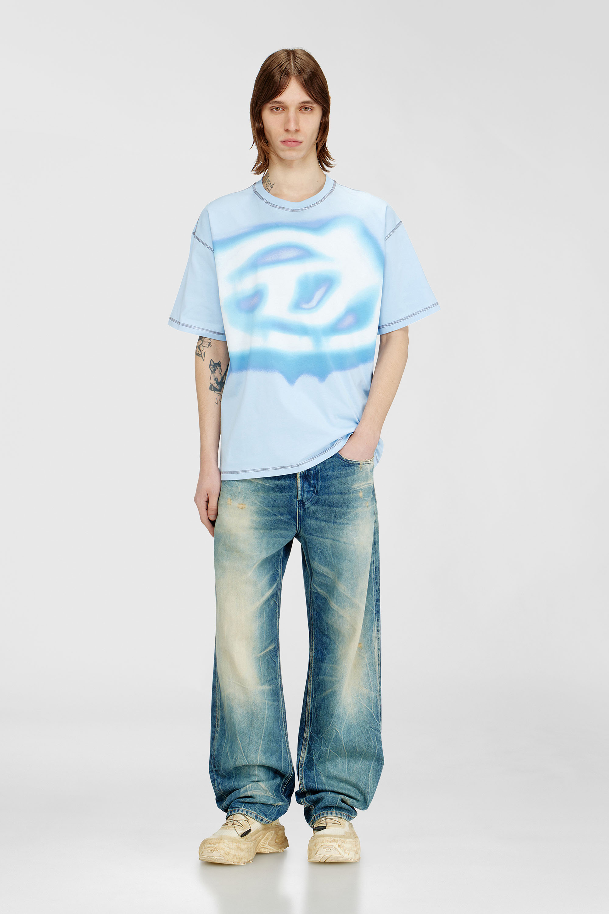 Diesel - T-BOXT-V11, Man's Relaxed T-shirt with water-effect print in Light Blue - 1