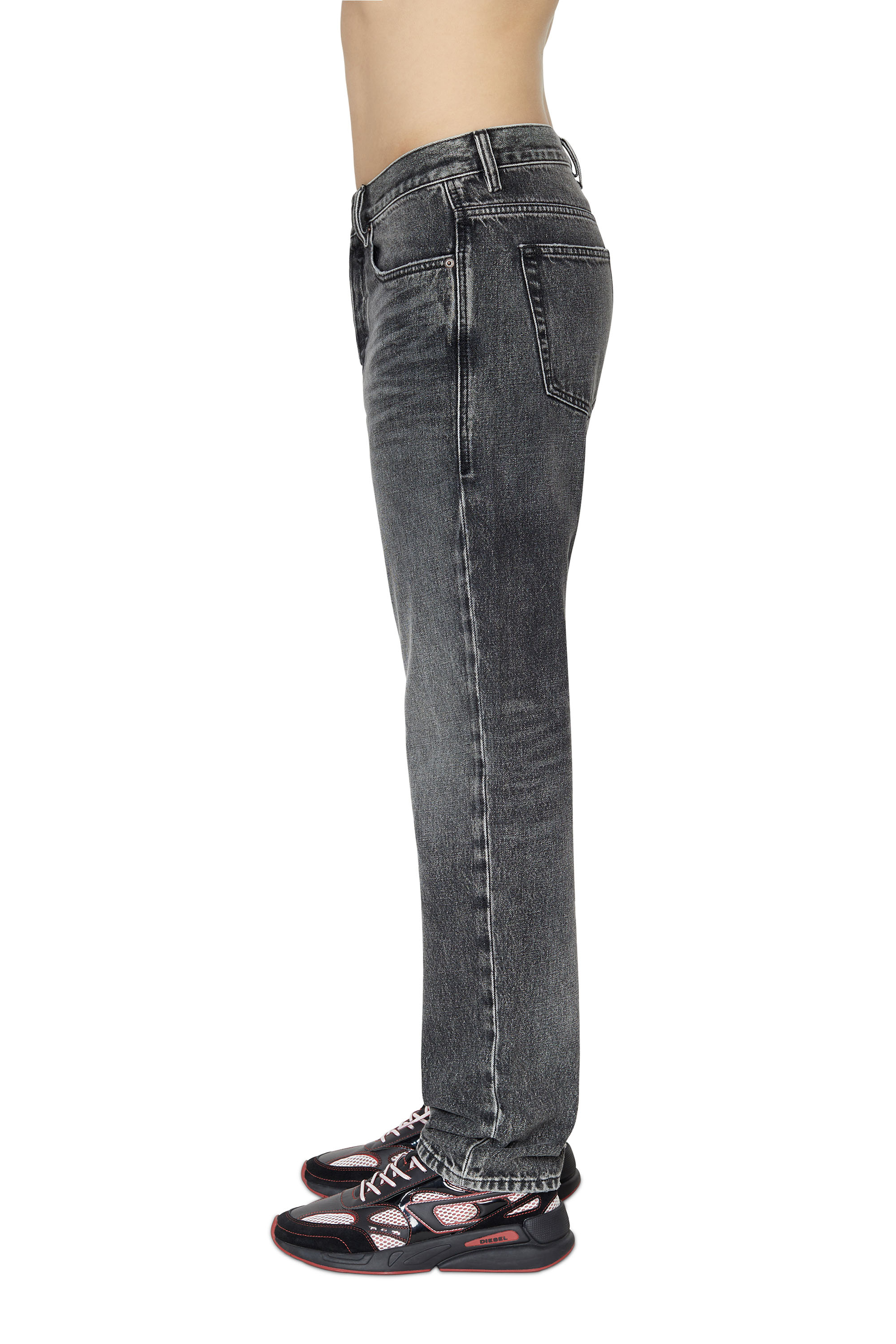 Diesel - 2020 D-Viker 007C4 Straight Jeans, Black/Dark grey - Image 4