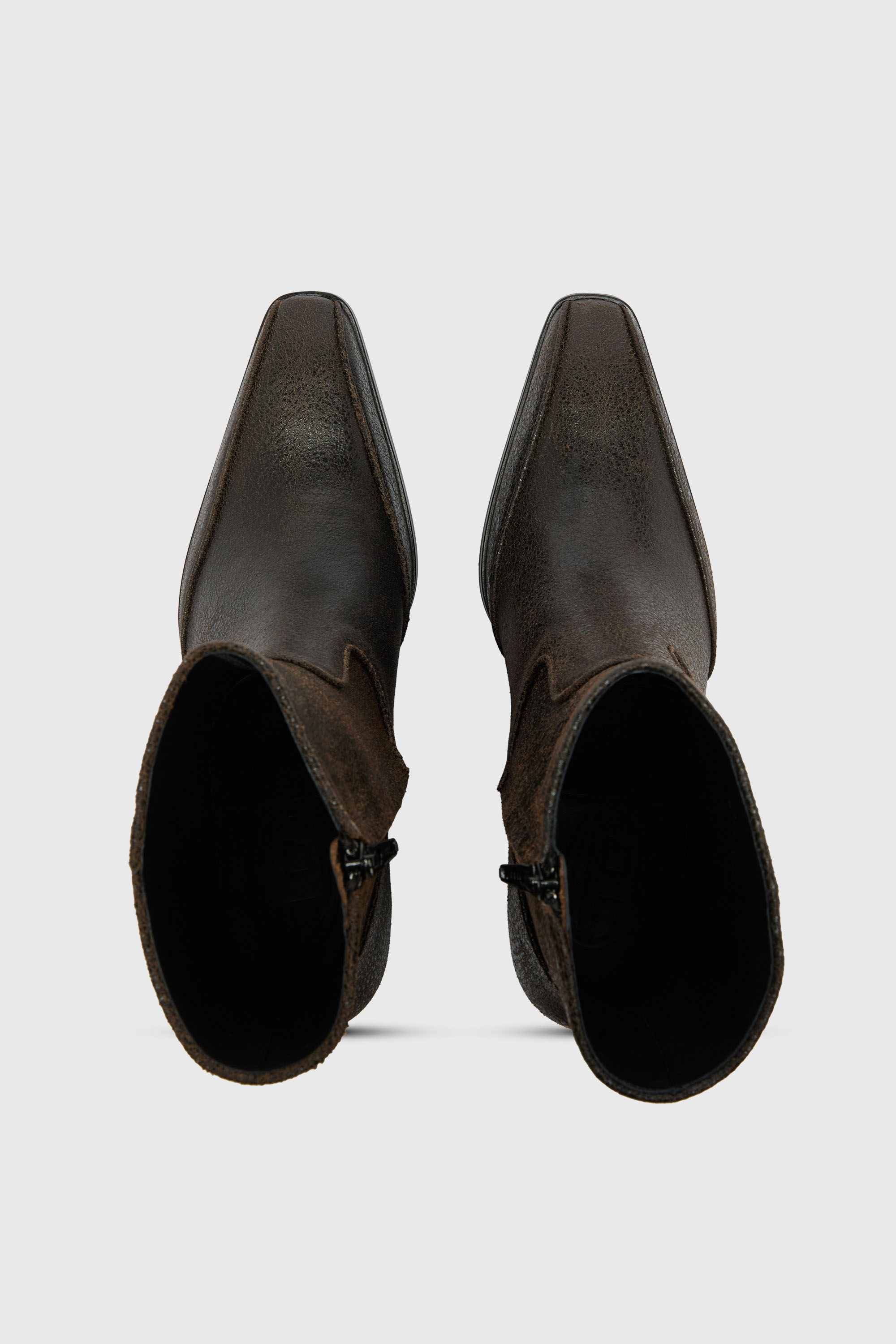 Diesel - D-LUFFY-75-AB, Woman's D-Luffy-Ankle boots in crackled leather in Dark Brown - 4